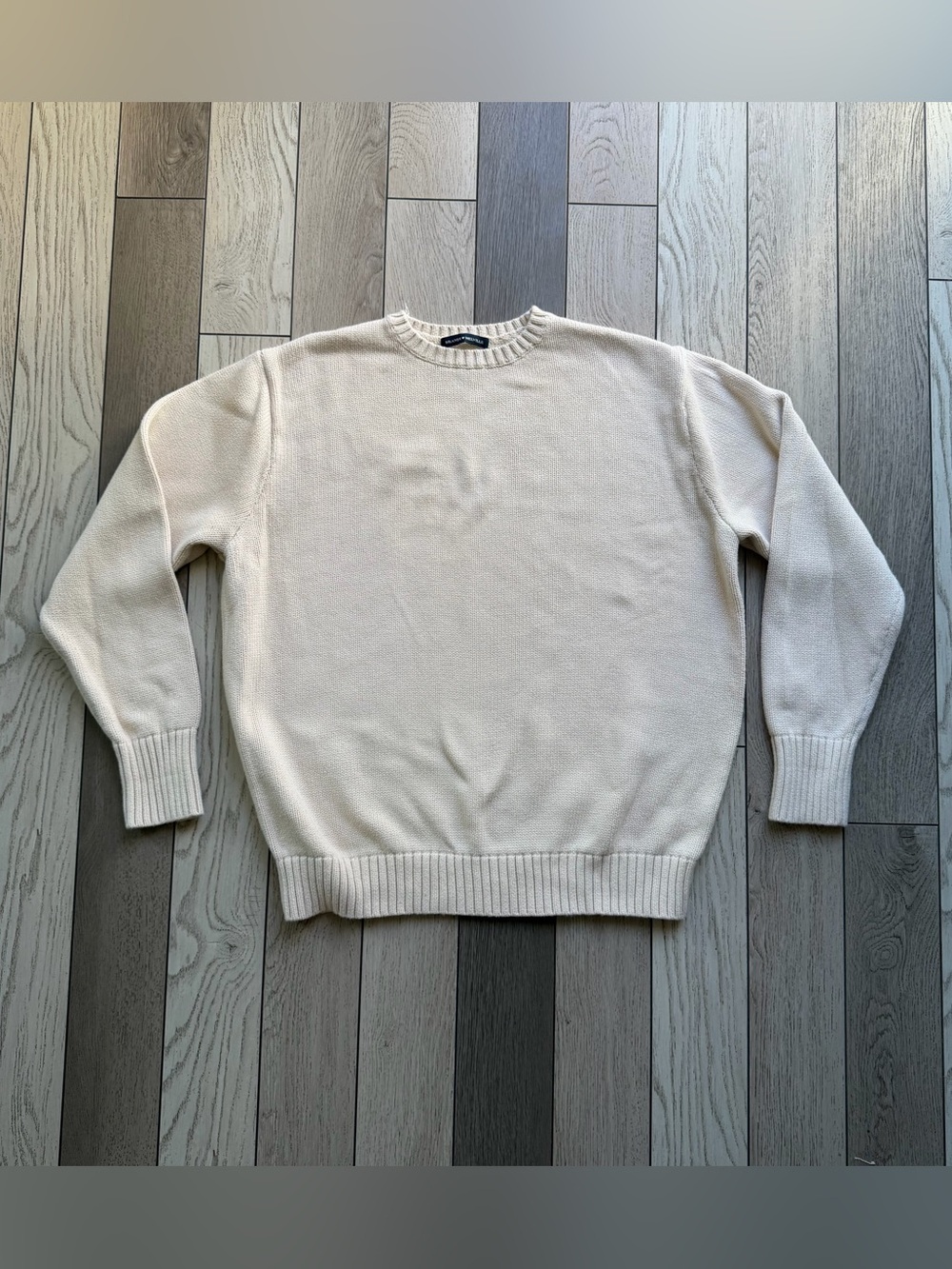 Brandy Melville Women’s Cream Crewneck Sweater one size